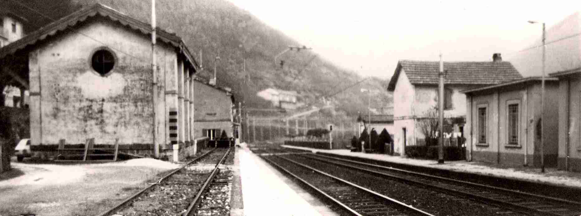  Image name: 01 Molino.jpg 
 width: 1864 pixel 
 height: 694 pixel 
 Size: 68190 bytes 
 Click to enlarge 